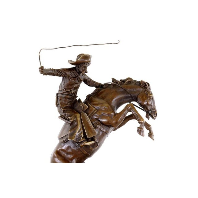 After Frederic Remington, Cowboy on a Rearing Horse, 20th Century, Bronze For Sale - Image 3 of 10