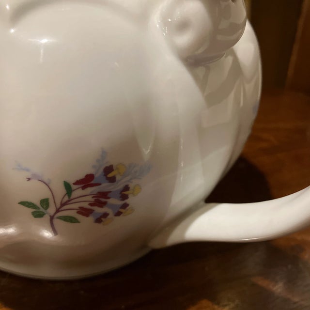 Laura Ashley 1970s Vintage English Tea Pot Floral on White Ceramic For Sale - Image 11 of 12