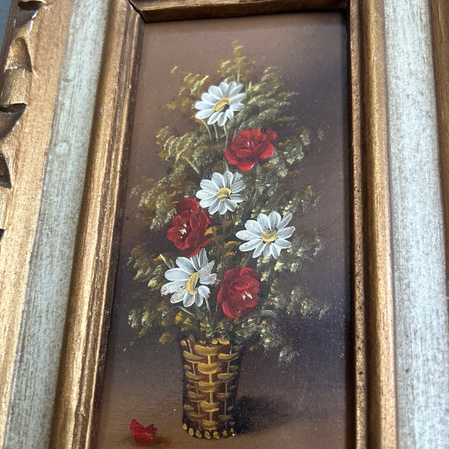 Traditional 1970’s Original Traditional Floral Still Life Painting For Sale - Image 3 of 4