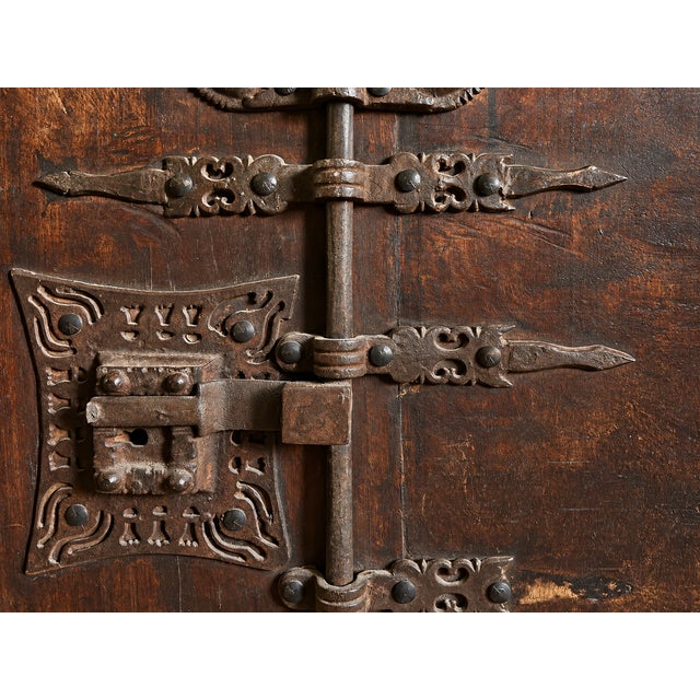 17th Century Spanish Baroque Wrought Iron Architectural Lock on Timber Panel For Sale - Image 4 of 18