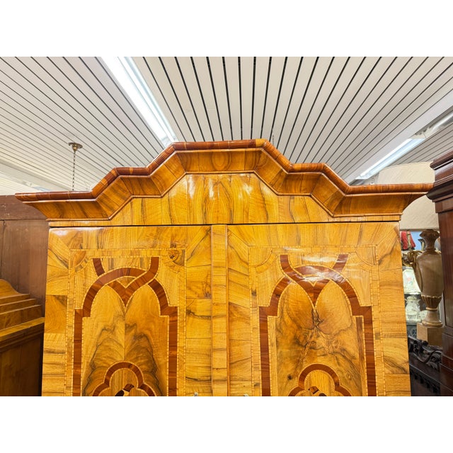 Antique Baroque Cabinet in Walnut, 1700s For Sale - Image 10 of 12