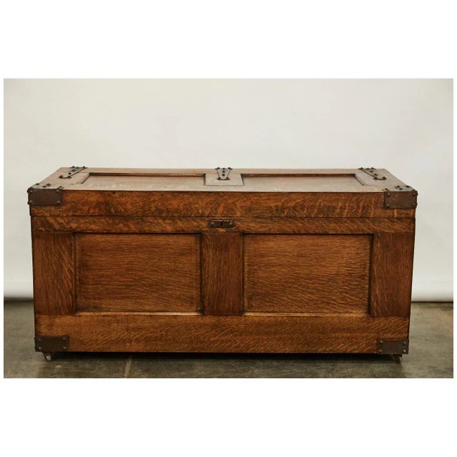 Brown Early 20th Century Arts & Crafts Trunk For Sale - Image 8 of 9
