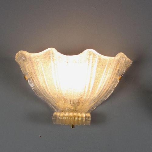 Shell-Shaped Gilt Murano Glass Sconce For Sale - Image 10 of 10