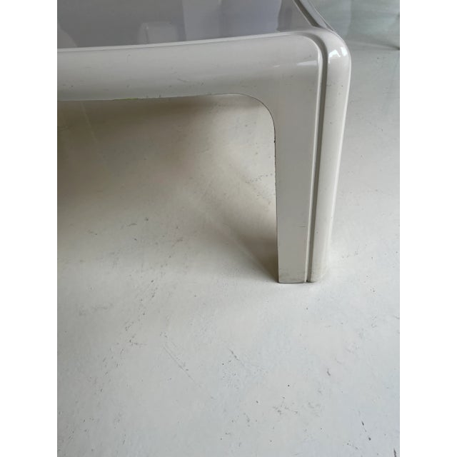 Model 4984 Square Table in Moulded White Polyurethane by Gae Aulenti for Kartell, 1970s For Sale - Image 6 of 9
