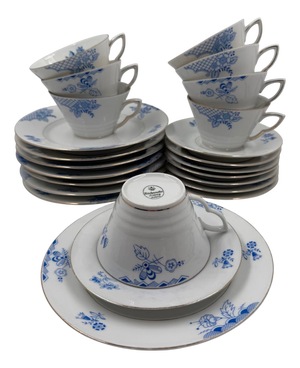 Art Deco Blue Blossom 1382 Service for 8 from Hutschenreuther Arzberg, 1920s, Set of 24