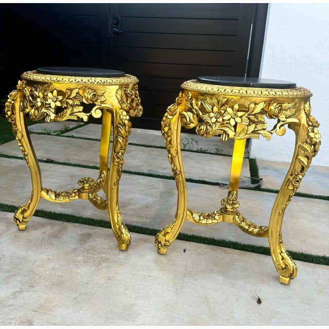 Set of 2 French-Style Gilded Side Tables – Black Marble Tops With Gold Leaf Details For Sale - Image 4 of 11