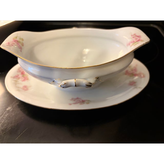 Traditional Antique Royal Schwarzburg German Fine China Gravy Boat With Attached Underplate For Sale - Image 3 of 9