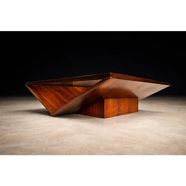 Wood Brazilian Modern Coffee Table in Rosewood, Glass & Metal, Attributed to Joaquim Tenreiro, 1960s For Sale - Image 7 of 16