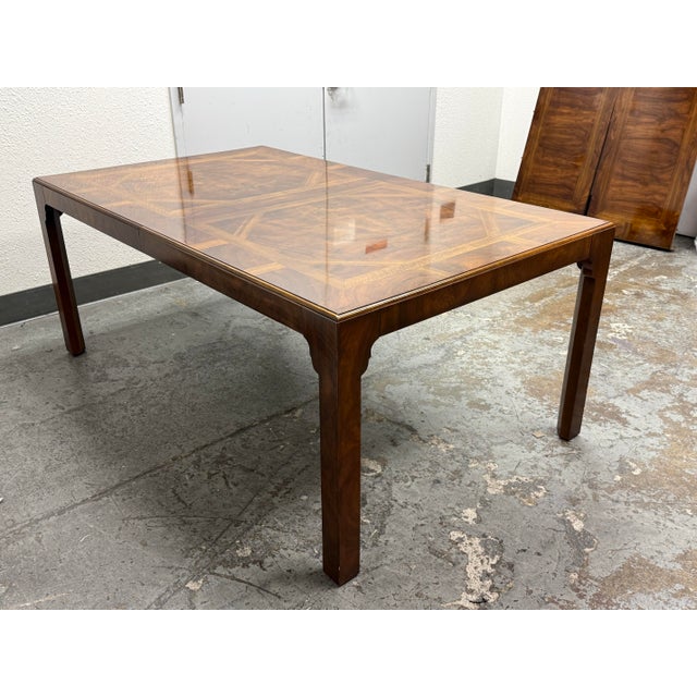 Design Plus Gallery presents an Extension Table from Drexel Heritage. This extension dining table exemplifies classic...