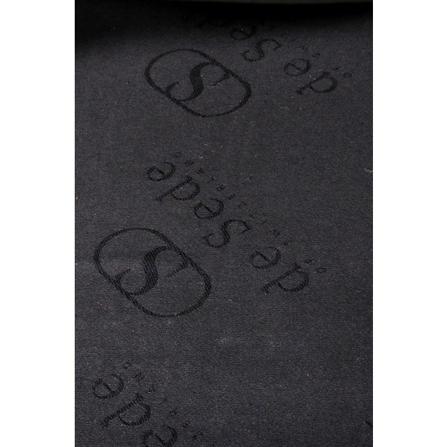 This exceptional modular sofa by De Sede embodies the timeless elegance and craftsmanship for which the Swiss brand is...