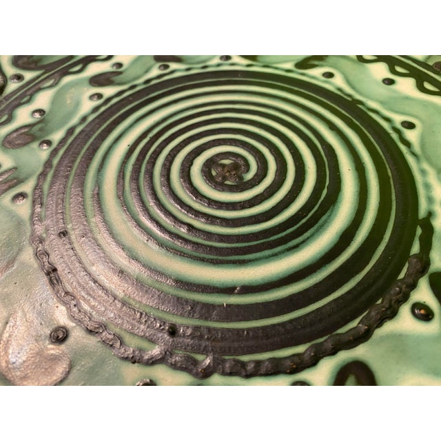 Kupittaan Savi Vintage Kupittaa Savi Art Deco Pottery Charger For Sale - Image 4 of 10