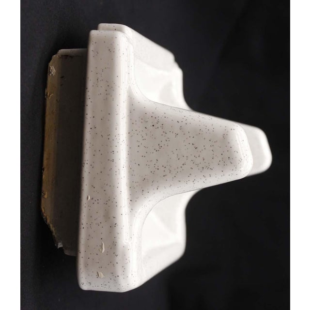Vintage Ceramic Speckled White Toilet Paper Holder For Sale - Image 6 of 9