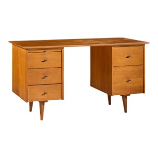 Paul McCobb for Winchendon Mid Century Maple Double Pedestal Desk With T Pulls For Sale
