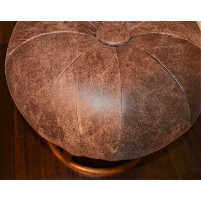 1950s Vintage Bentwood Swivel Stool For Sale In Buffalo - Image 6 of 10