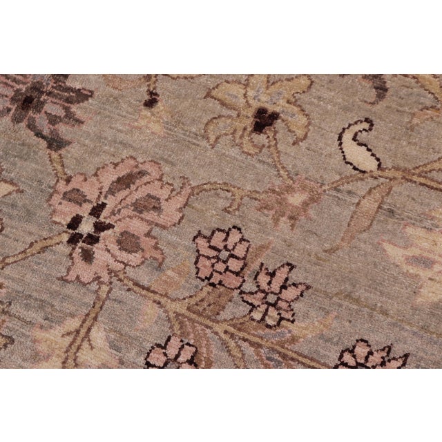 Shabby Chic Shabby Chic Ziegler Gray/Tan Wool Round Rug - 10'0'' X 10'0'' For Sale - Image 3 of 10