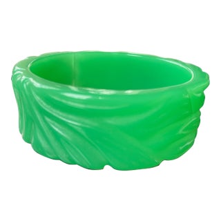 1960s Vintage Jade Green Bakelite Style Bangle Bracelet For Sale
