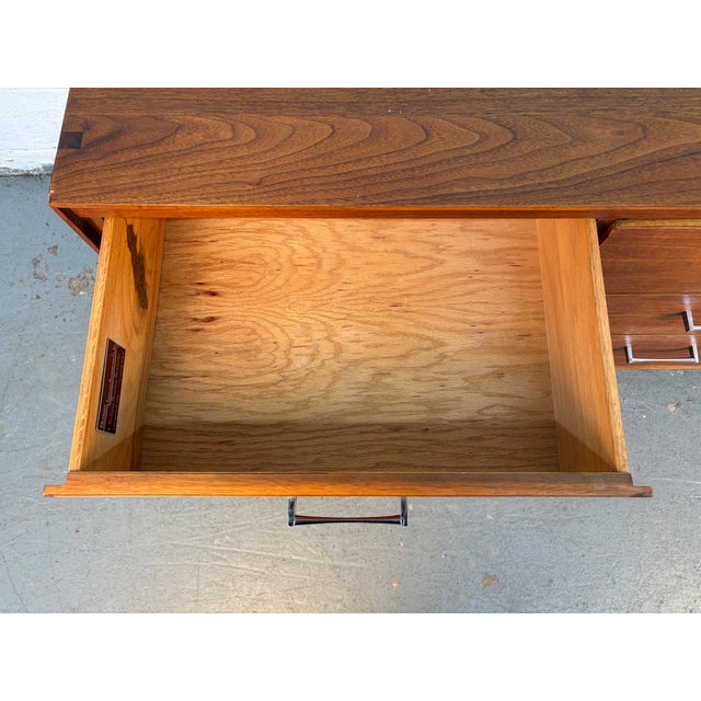 Mid 20th Century Walnut Nine Drawer Dresser by Detroit Furniture Co. For Sale - Image 9 of 15