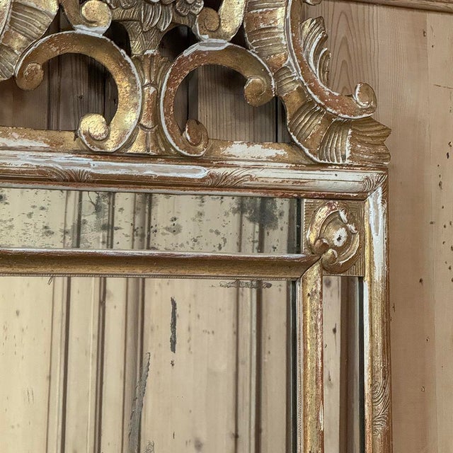 18th Century Italian Neoclassical Period Hand-Carved Giltwood Mirror For Sale In Dallas - Image 6 of 16