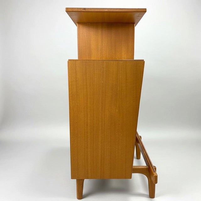 Vintage Nordic Bar in Wood, 1960s, in Very Good conditions. Designed 1960 to 1969