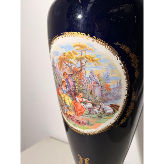 Large Kobalt Porcelain Lidded Vases, Set of 2 For Sale - Image 5 of 6