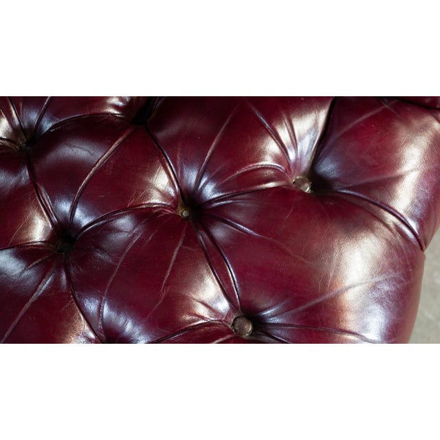 Late 20th Century English Traditional Chesterfield Tufted Oxblood Leather Sofa For Sale - Image 17 of 18