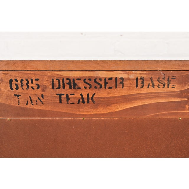 Davis Cabinet Company Mid-Century Modern Hollywood Regency Chinoiserie Teak Six Drawer Dresser, Circa 1960s For Sale - Image 10 of 11