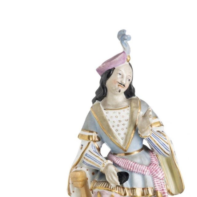 Porcelain - Pair of gallant figures - Vieux Paris - 19th century. Sculptures in molded and embossed porcelain from the...