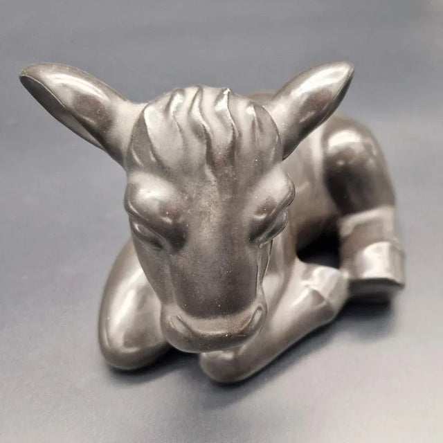 Ceramic Calf Figurine by Ludwig König for the Majolika Karlsruhe, 1930 For Sale - Image 3 of 8