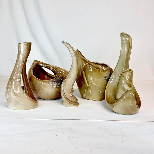 1980s Vintage Arts & Crafts Boho Chic Studio Pottery Vase & Planter Collection - Set of 5 For Sale - Image 6 of 13