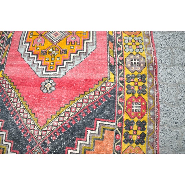 1960s Hand Woven Traditional Saloon Decor Vintage Rug For Sale - Image 6 of 11