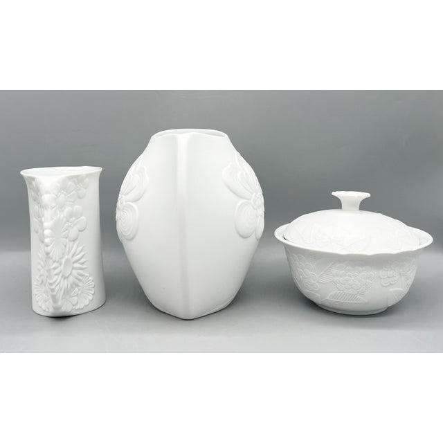 Kaiser and Co Set of 3 Vintage M. Frey Kaiser West Germany White Bisque Porcelain Floral Vessels – Mid to Late 20th Century – Romantic / European Traditional For Sale - Image 4 of 16