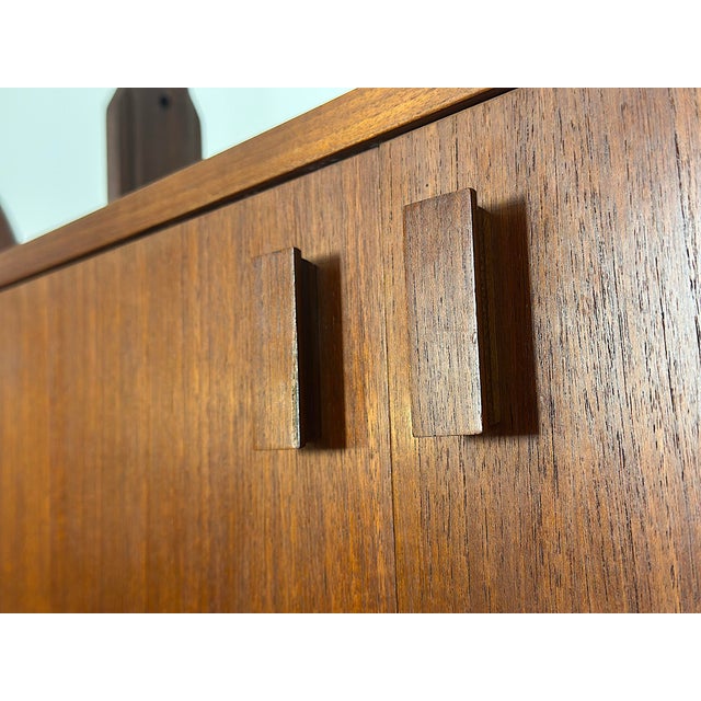 Vintage 3-Bay Double-Sided Bookcase, Italy, 1960s For Sale - Image 9 of 18