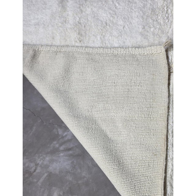White Moroccan Solid Wool Rug - 8.3 X 6.6 Ft For Sale - Image 4 of 6