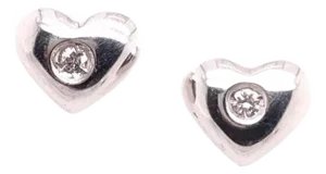 14 Karat White Gold Stud Heart Earrings With Round Diamonds