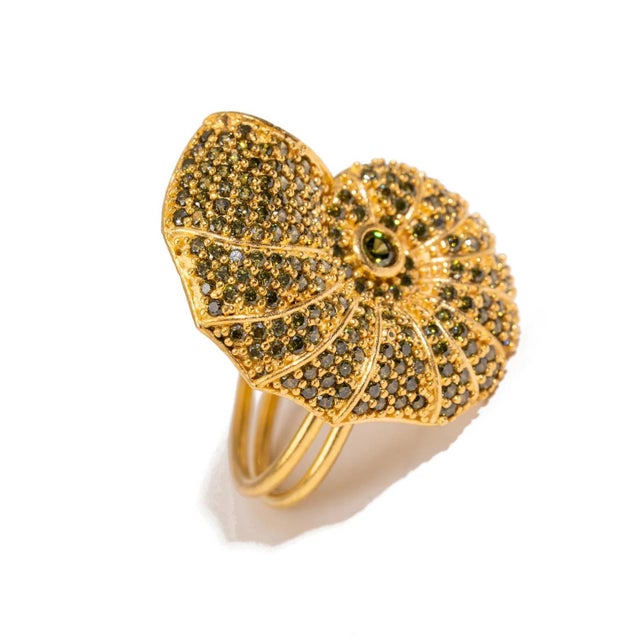 Early 21st Century Mystic Shell Gold Adjustable Chunky Ring, Size 8 For Sale - Image 5 of 9