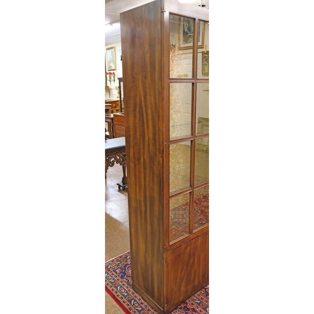 1970s Pair of John Widdicomb Mahogany Hollywood Regency China Display Cabinets For Sale - Image 9 of 17