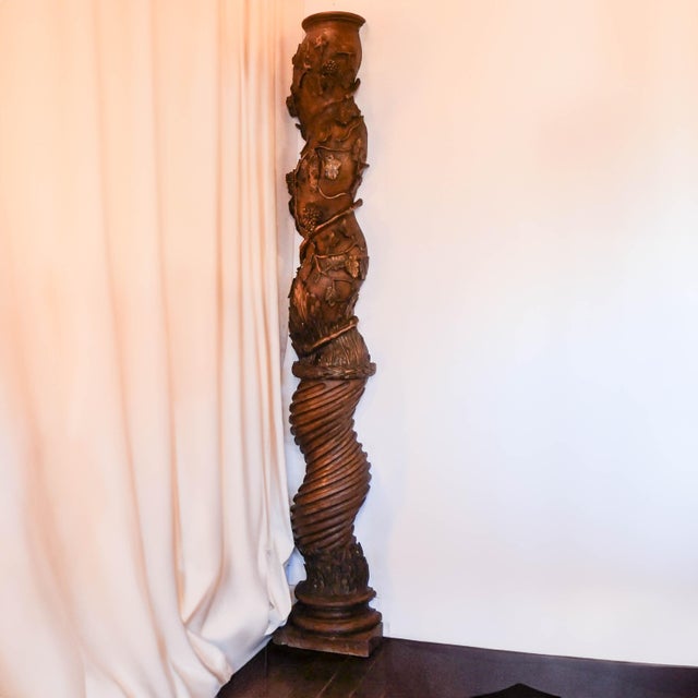 An exceptional pair of Solomonic columns in carved and gilded wood, likely Italian, dating from the High Renaissance,...