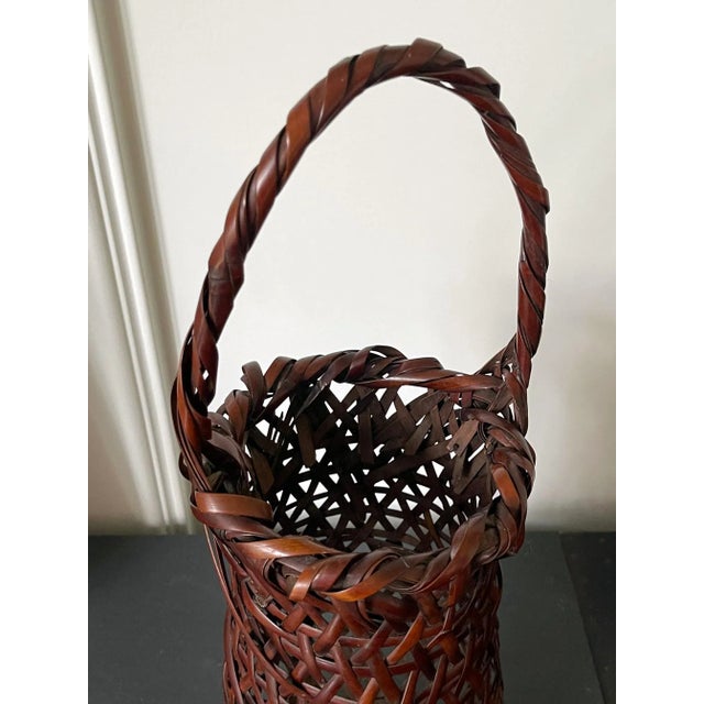 Japonisme Japanese Suzuki Gengensai Bamboo Ikebana Basket For Sale - Image 3 of 13