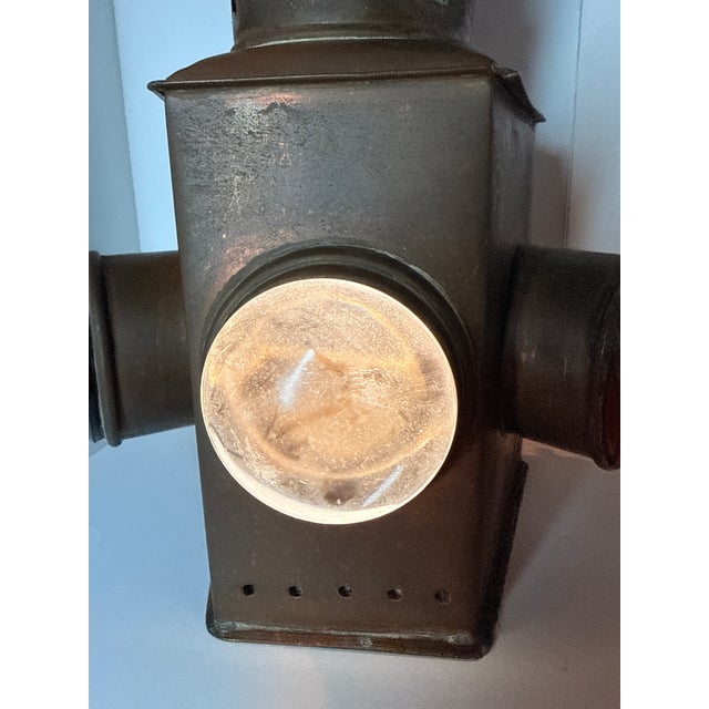 1900 - 1909 Antique Brass Three-Lens Nautical Navigation Oil Lantern With Red Blue & Clear Lens For Sale - Image 5 of 12