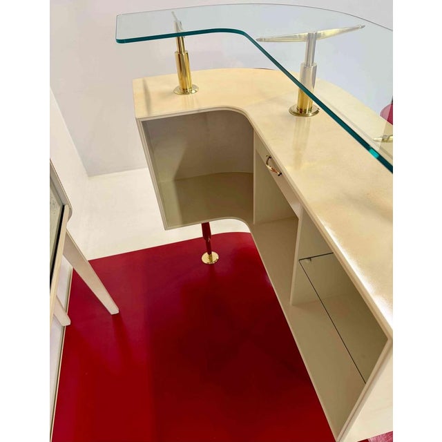 Vintage Art Deco Italian Bar and Stools in Parchment attributed to Gio Ponti, 1950s, Set of 4 For Sale - Image 11 of 17