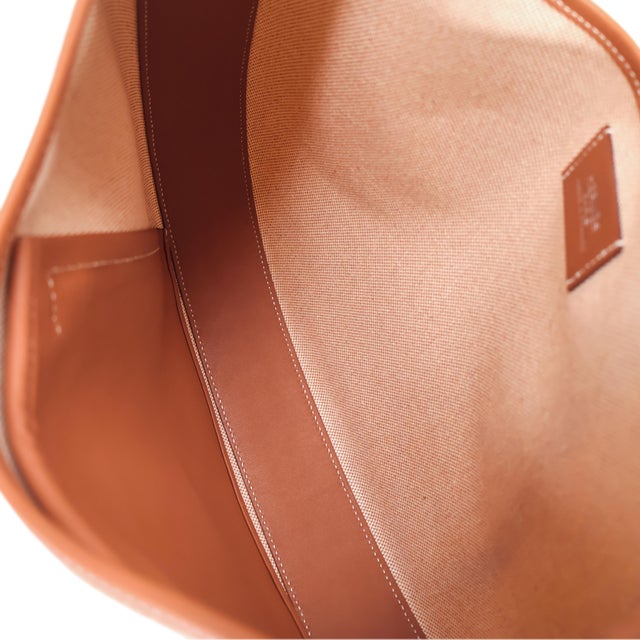 Hermès Limited Edition Toile and Gold Swift Leather Arçon Shoulder Bag, 2023. For Sale - Image 10 of 10