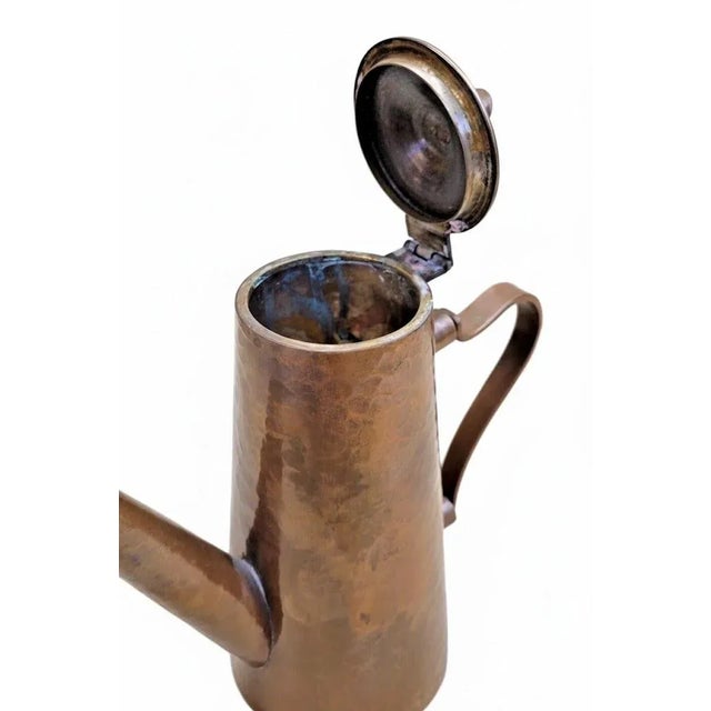 Arts & Crafts Hand-Hammered Arts & Crafts Copper Coffee Pot / Tea Pot — c.1910-1930 For Sale - Image 3 of 6