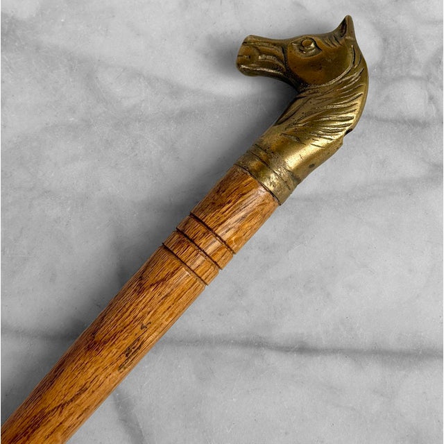1970s Vintage Traditional Equestrian Brass & Oak Horse Head Shoe Horn - 17" For Sale - Image 5 of 10