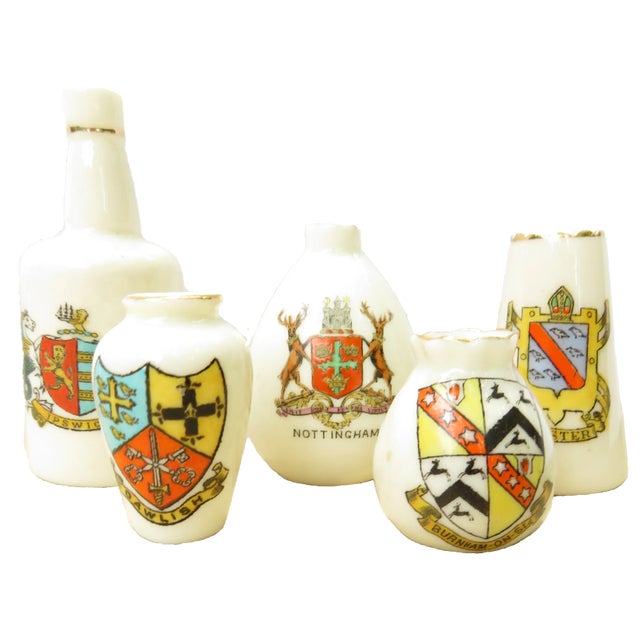 Antique English Heraldic / Crested Ware Staffordshire Miniature Porcelain Collection, Set of 16 For Sale - Image 4 of 5