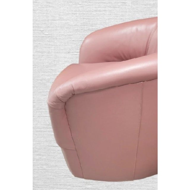 Milo Baughman 1980s Dusty Rose Leather Swivel Dorothy Draper Style Club Chairs- A Pair For Sale - Image 4 of 9