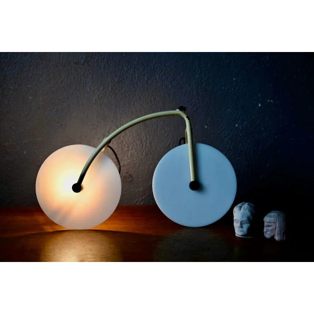 Here is a table lamp with a dynamic and sporty look. A little gem of Swiss design, this lamp, produced by BAG Turgi, takes...