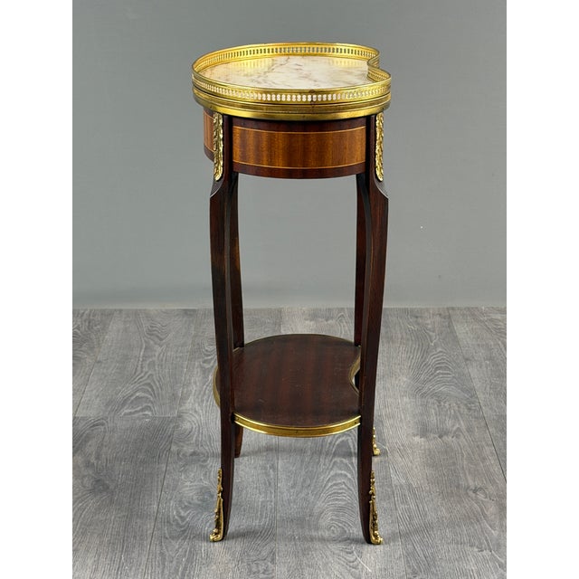 Metal 20th Century Louis XVI Pedestal Table in Mahogany and Gilt Bronze, 1940s For Sale - Image 7 of 9