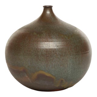 Gertrud and Otto Natzler Round Bottle With Lip, 1967 For Sale