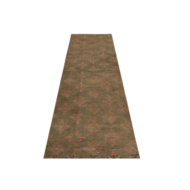 Rug & Kilim Vintage Turkish Runner, Brown and Pink With All-Over Floral Patterns – Rug & Kilim For Sale - Image 4 of 7