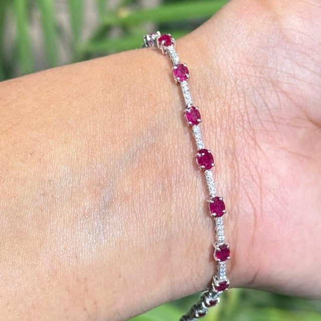 VRJewels 2.9ct Red Ruby & Diamond Tennis Bracelet in 14k White Gold For Sale In New York - Image 6 of 16